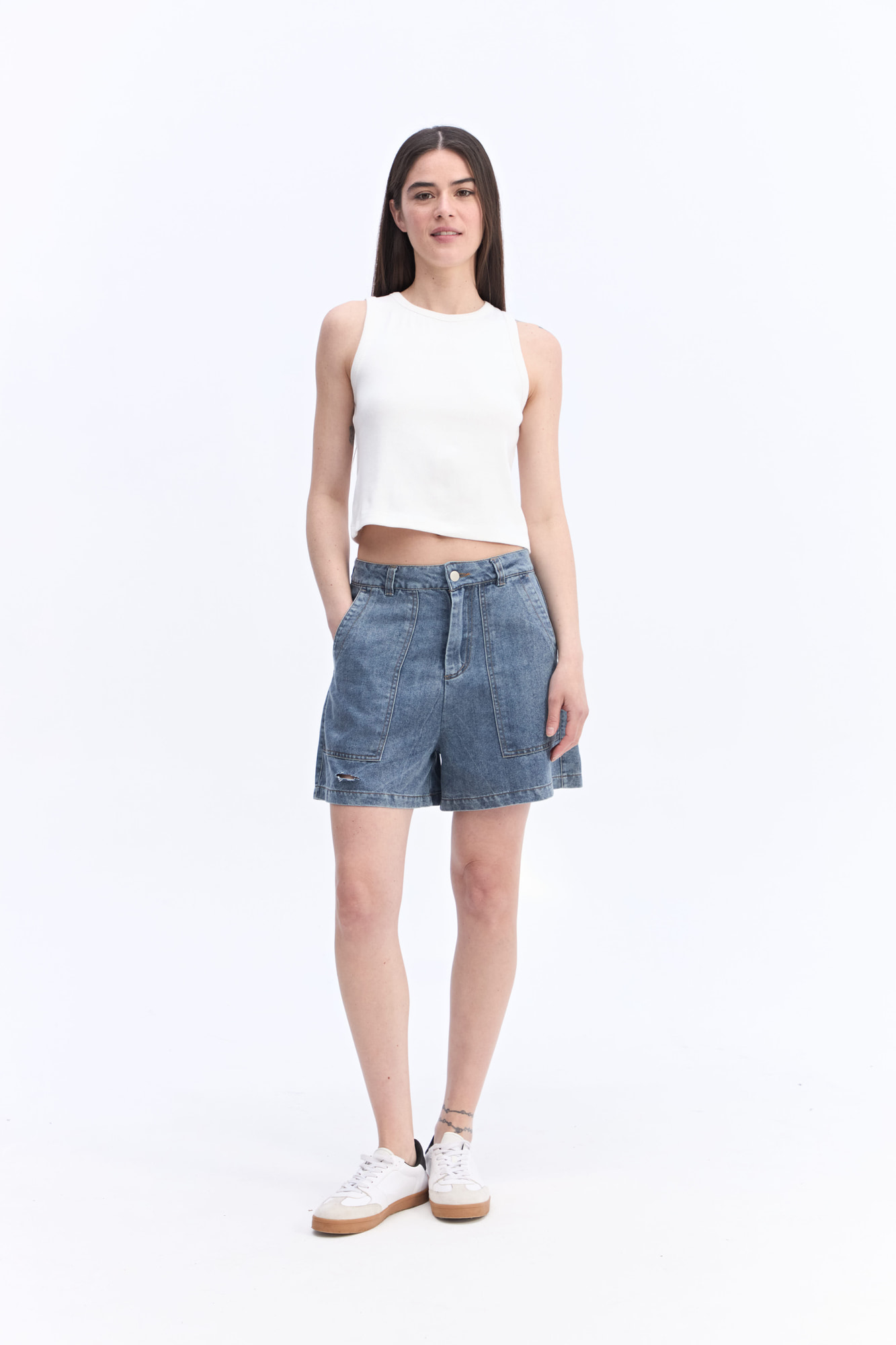 SHORT LINA