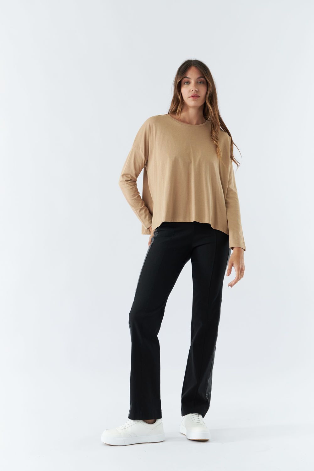 REMERA ARTEMISA