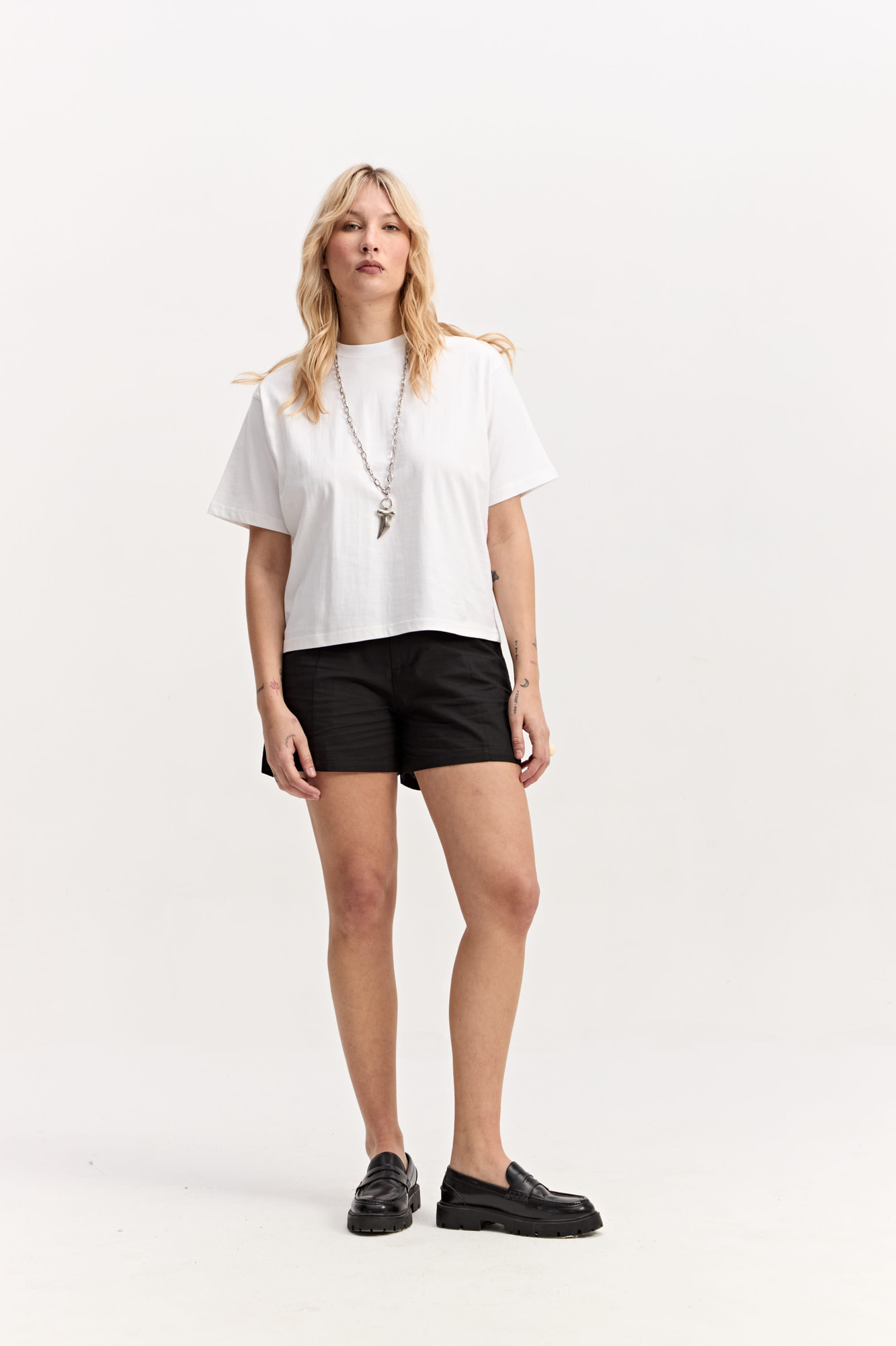 REMERA OVERSIZE LUNIL