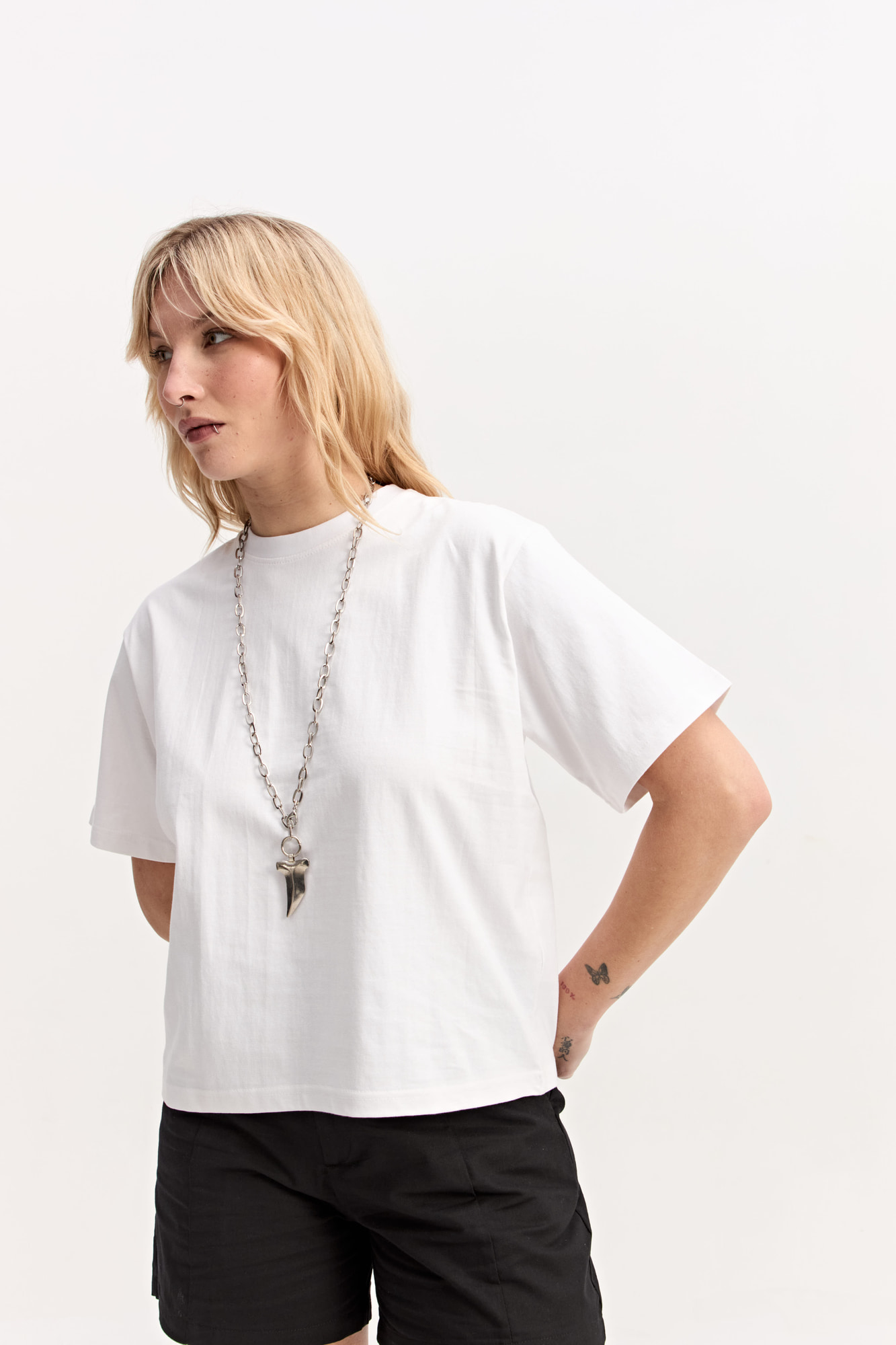 REMERA OVERSIZE LUNIL