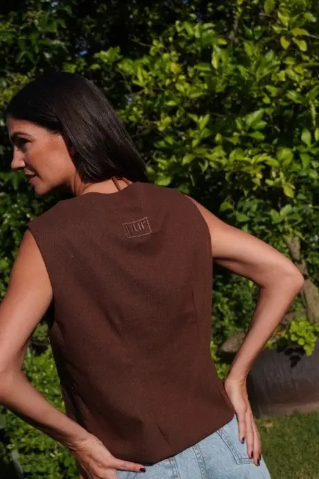 Avenue Vest Lino