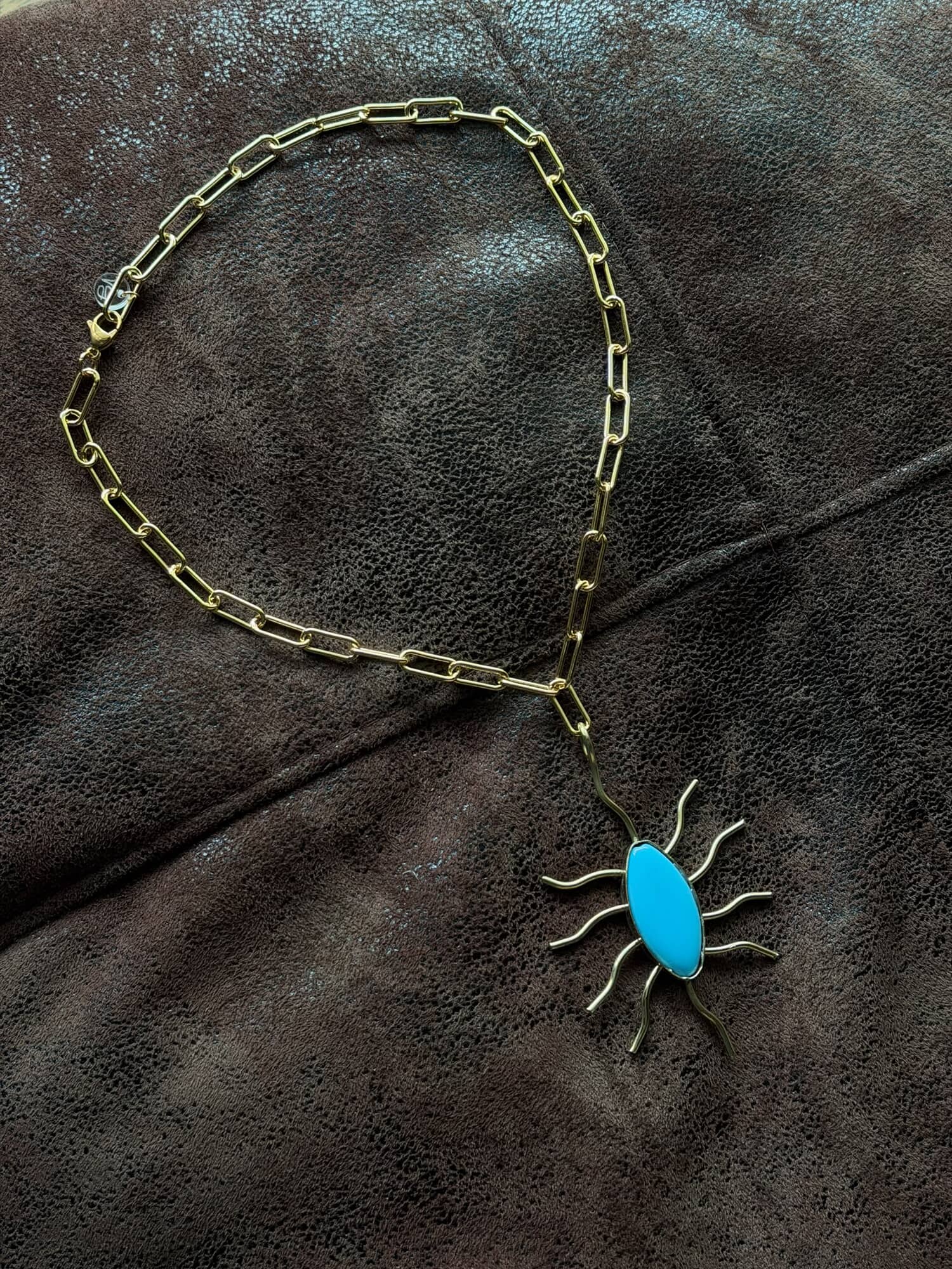 Collar Eos dorado