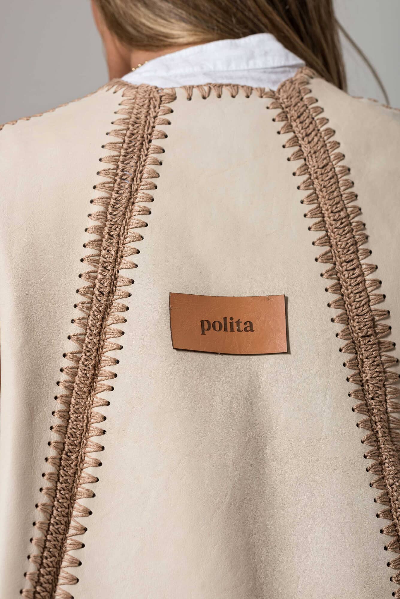 Chaleco Trama crudo y beige