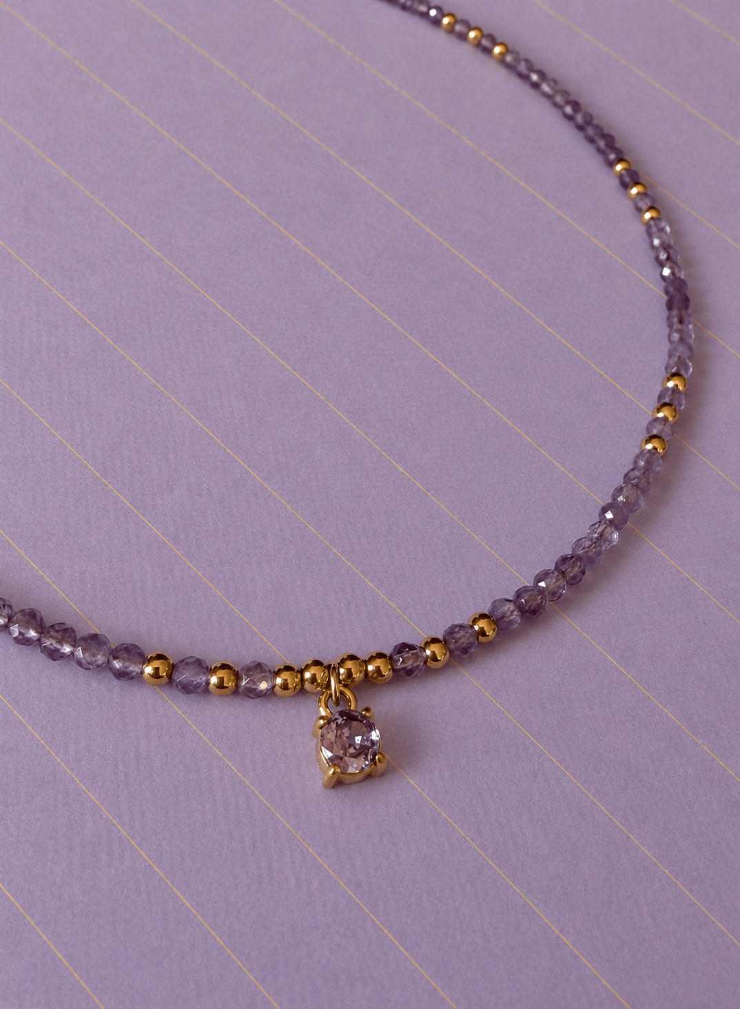 Collar VIOLETA en acero y piedras naturales