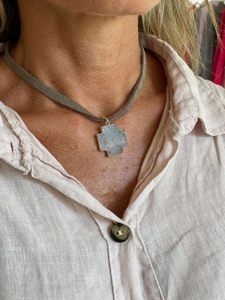 COLLAR CUARZO CRUZ L