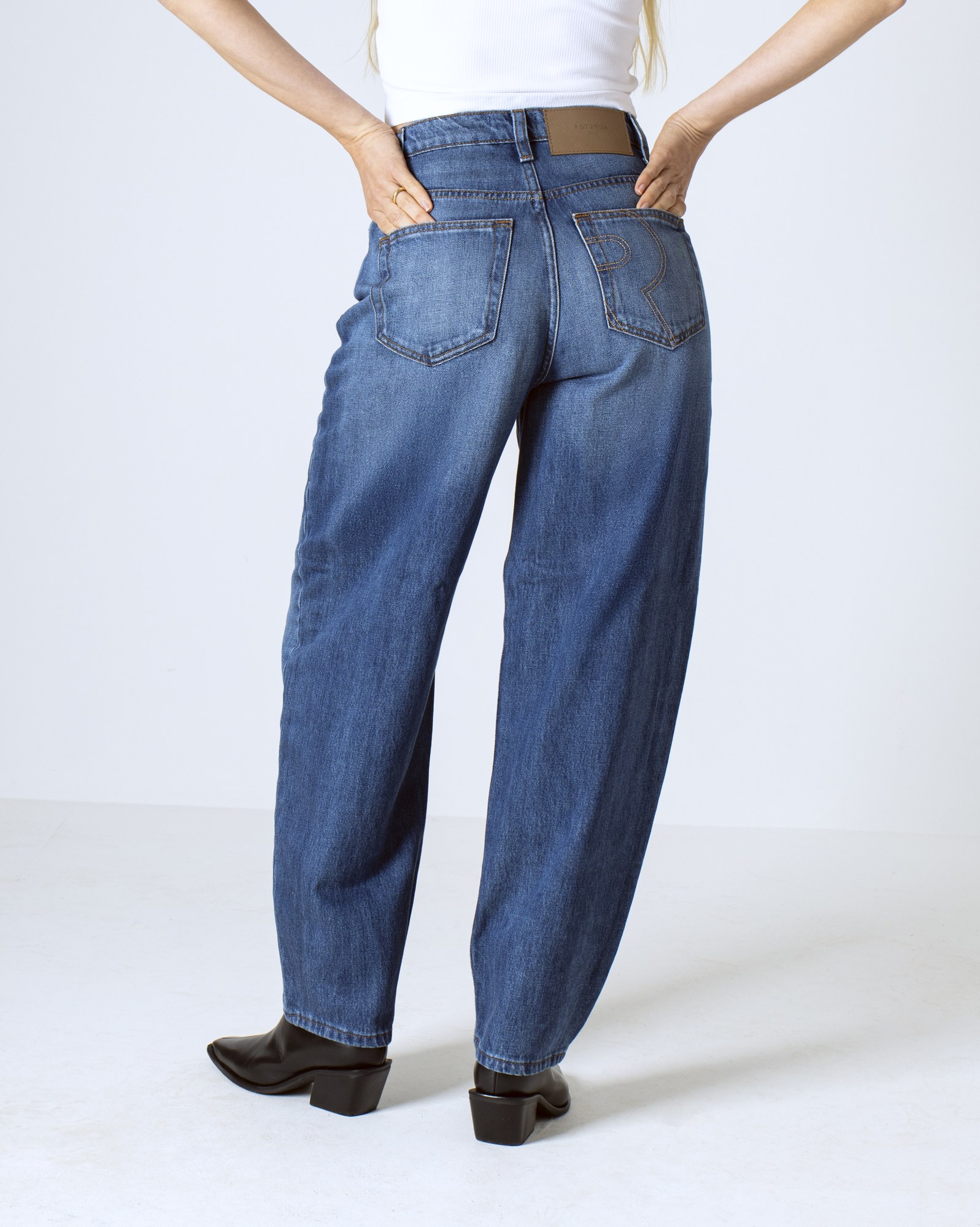 JEAN SLOUCHY
