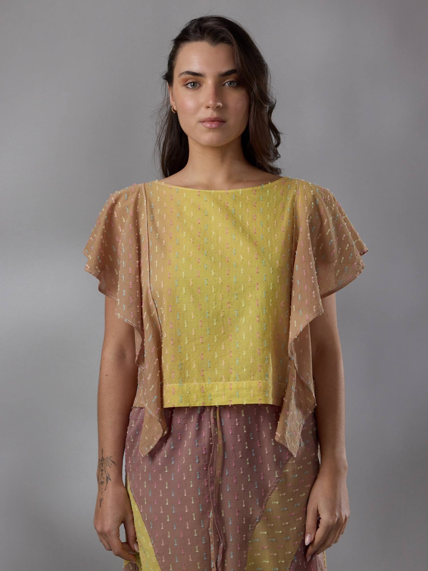 BLUSA VOLADO BRUMA  ALGODON by ANA LIVNI