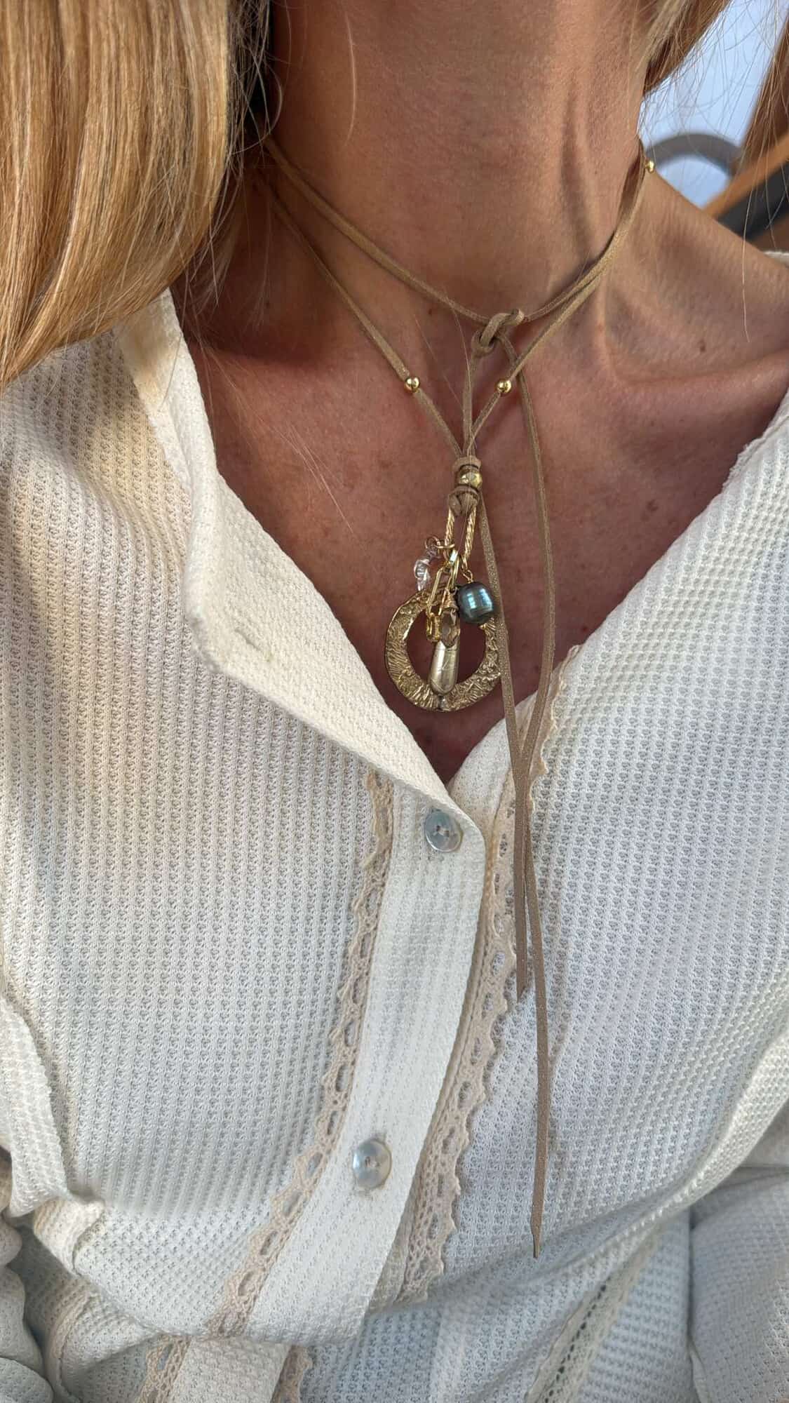 COLLAR MANU