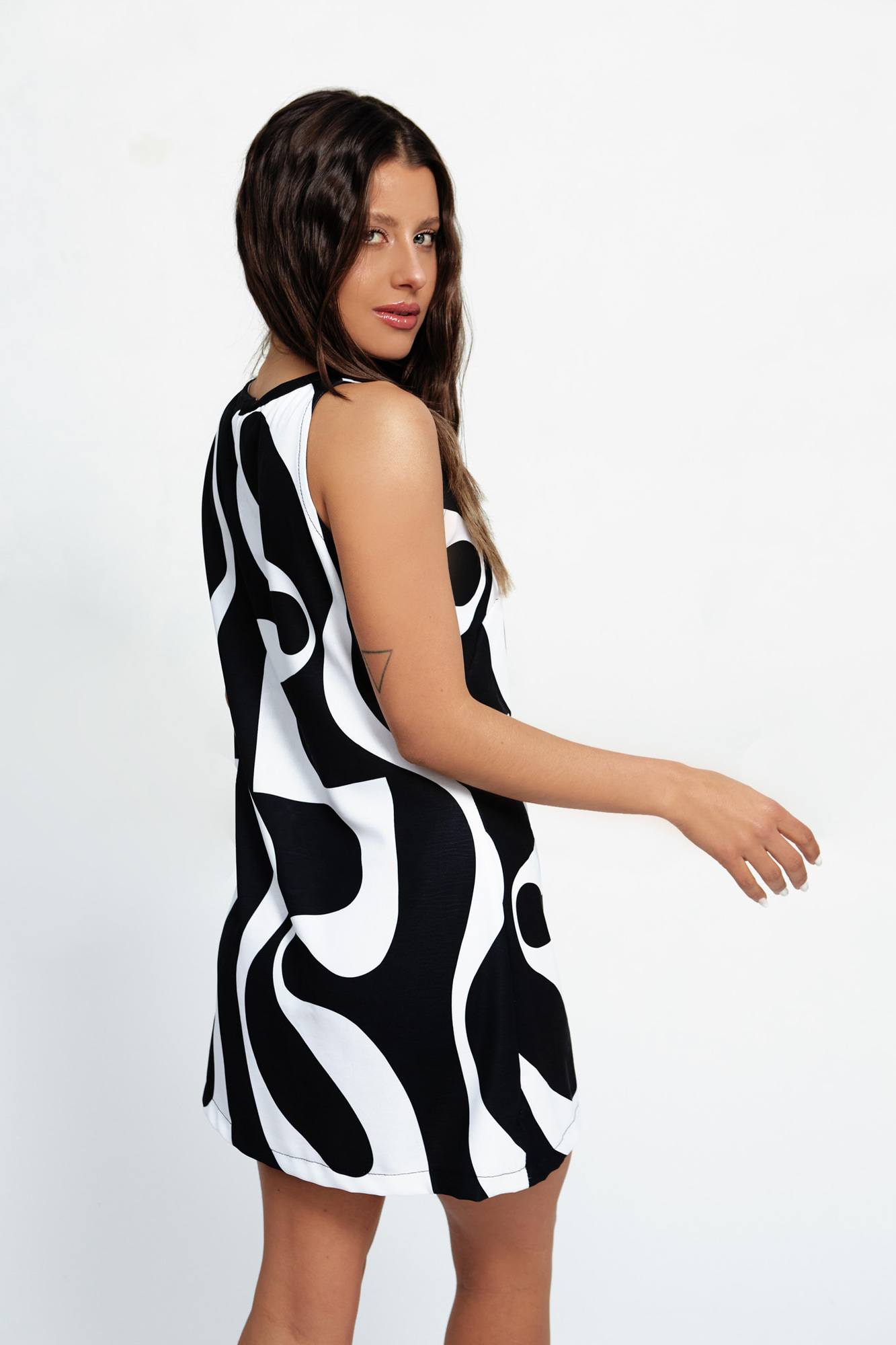 Vestido Aria Blanco y Negro