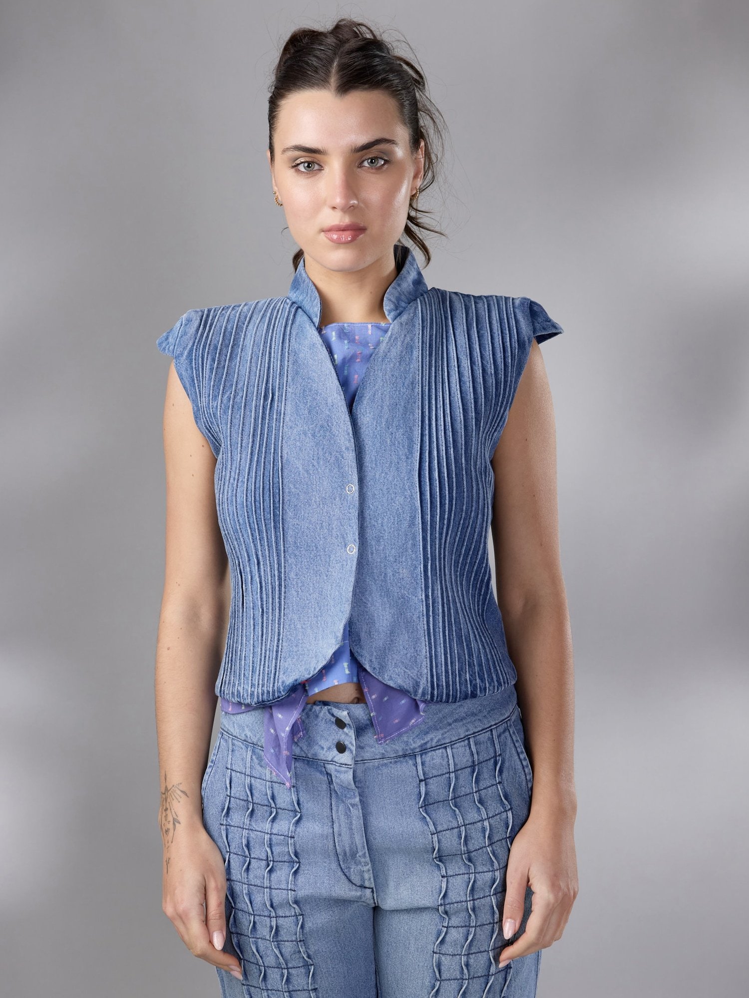 CHALECO ARAZA DENIM  by ANA LIVNI