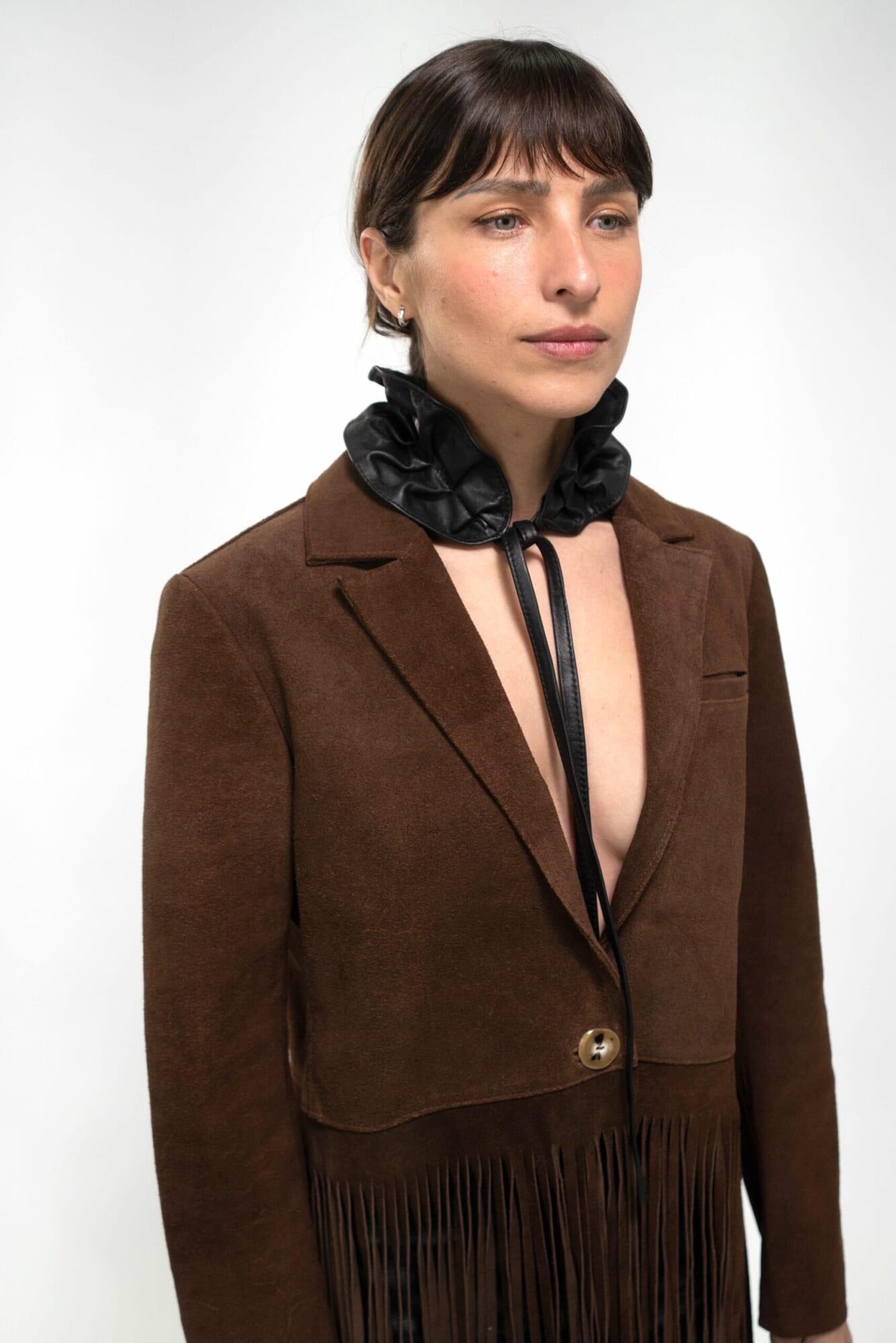 Cuello negro cuero