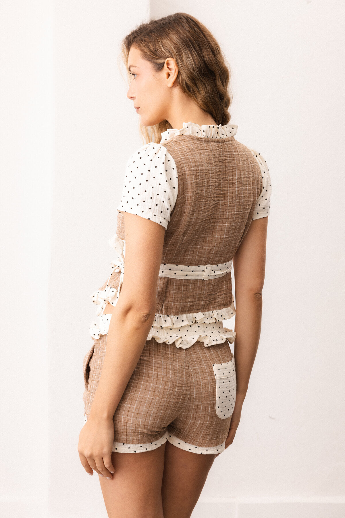 Short Bruna