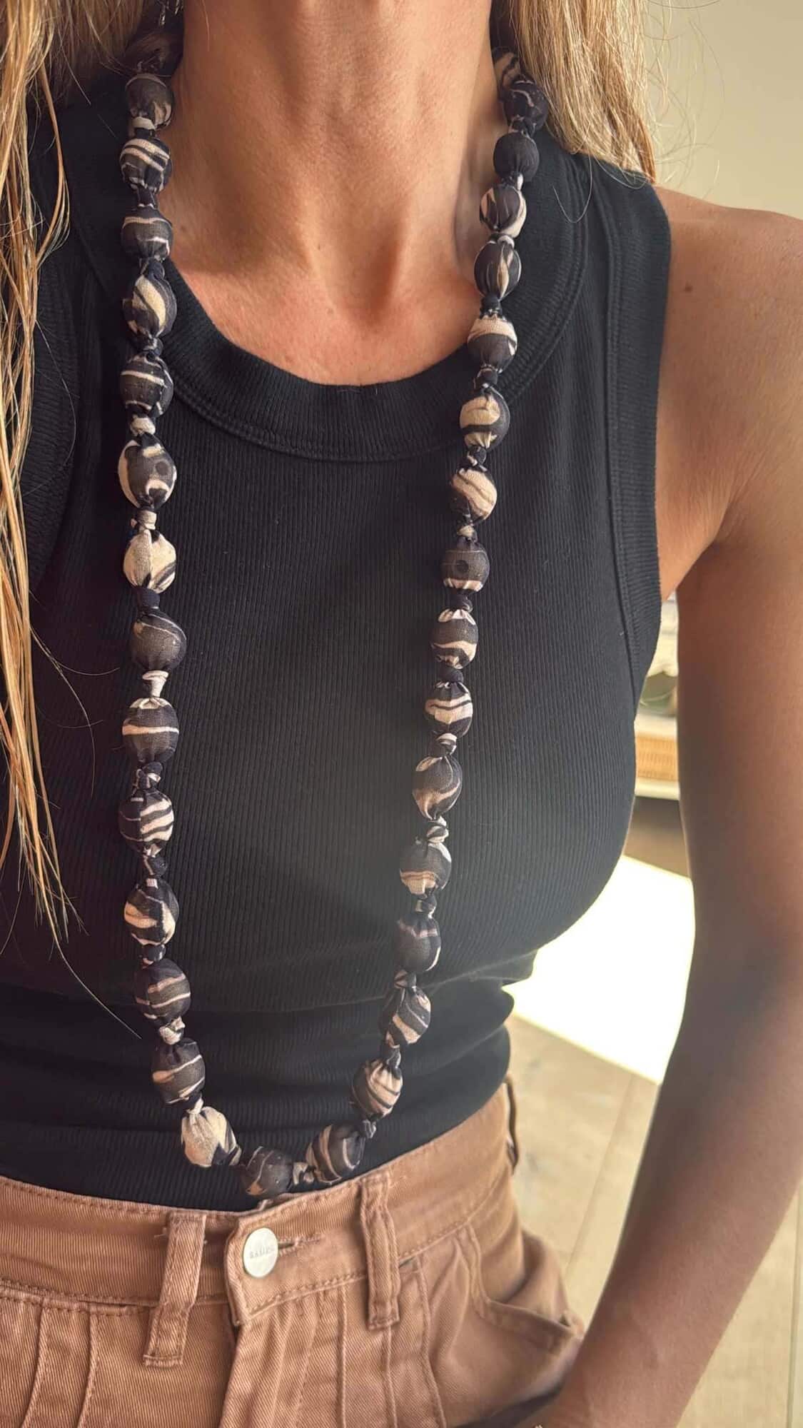 COLLAR MAKEVA