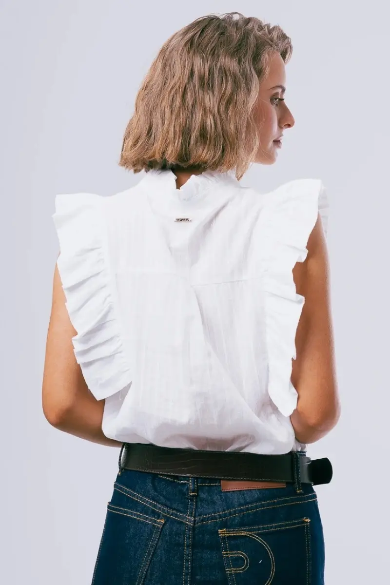 Maili White