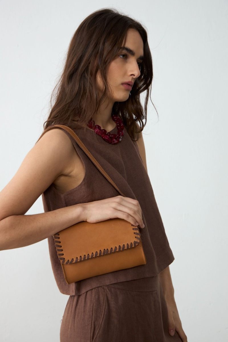Cartera Tilo Bordada