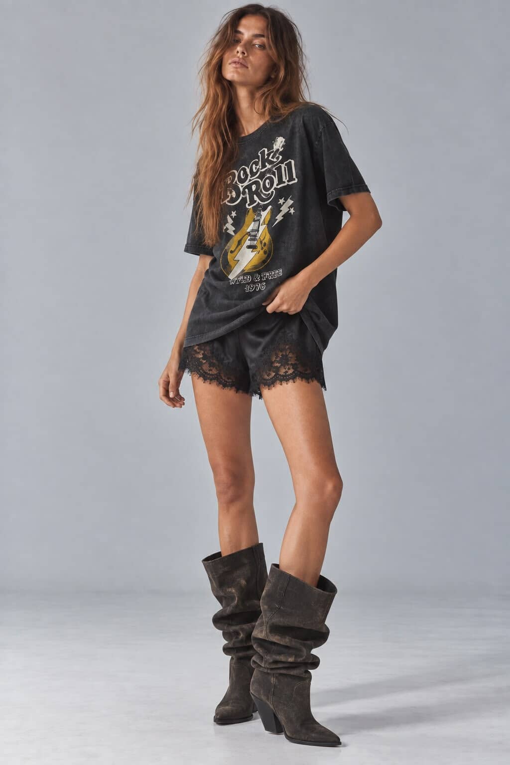 REMERA POGO By AMBER LEBON