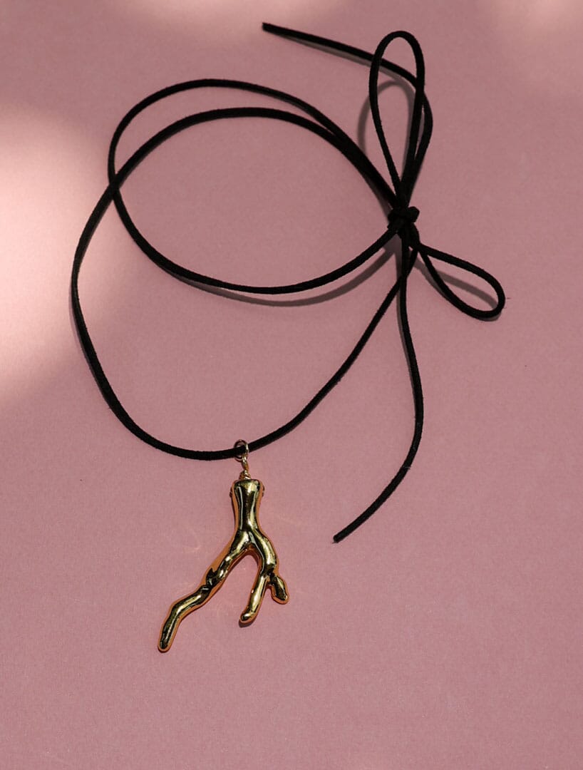 Chocker Coral