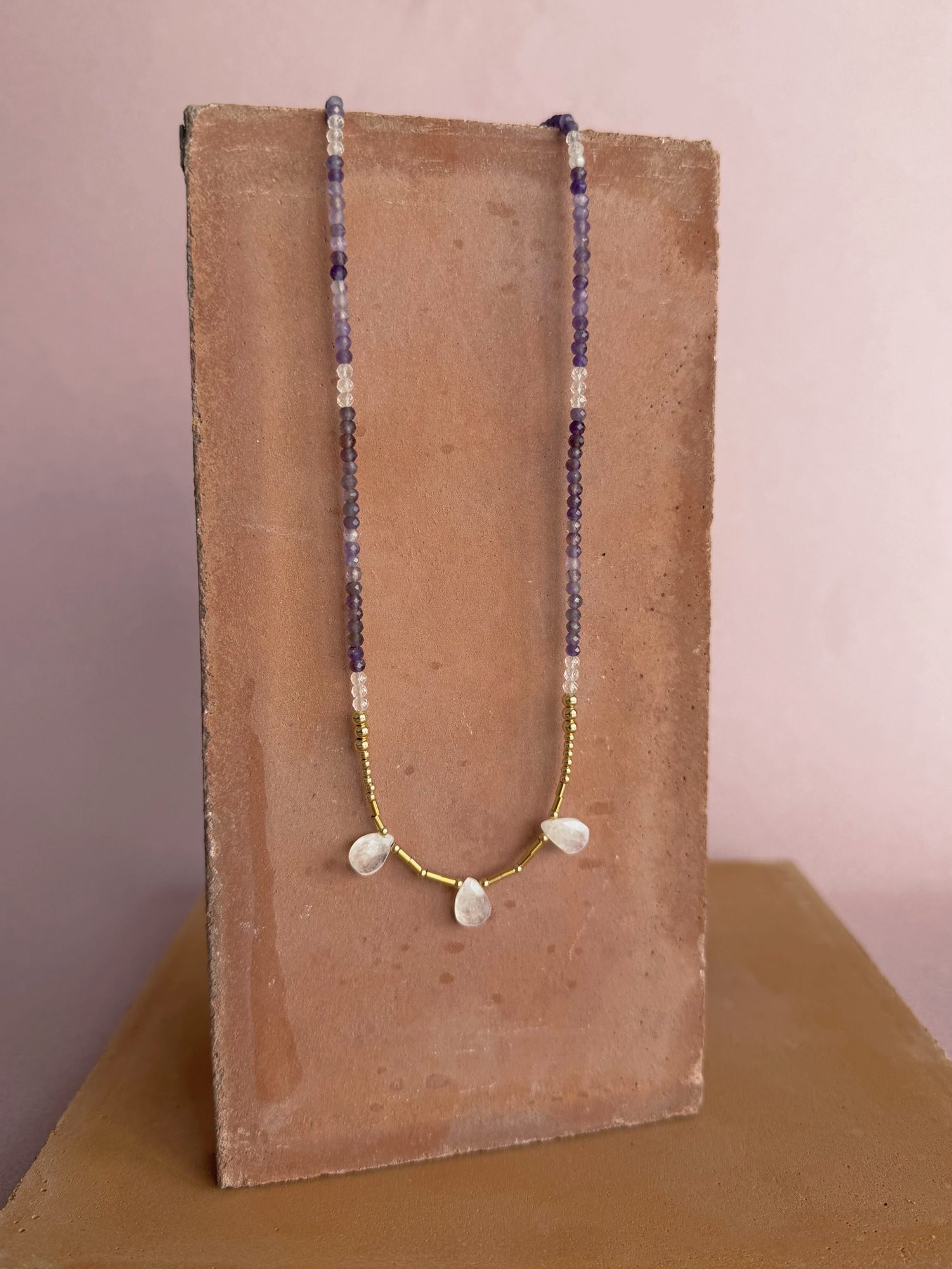 Gargantilla Moonstone