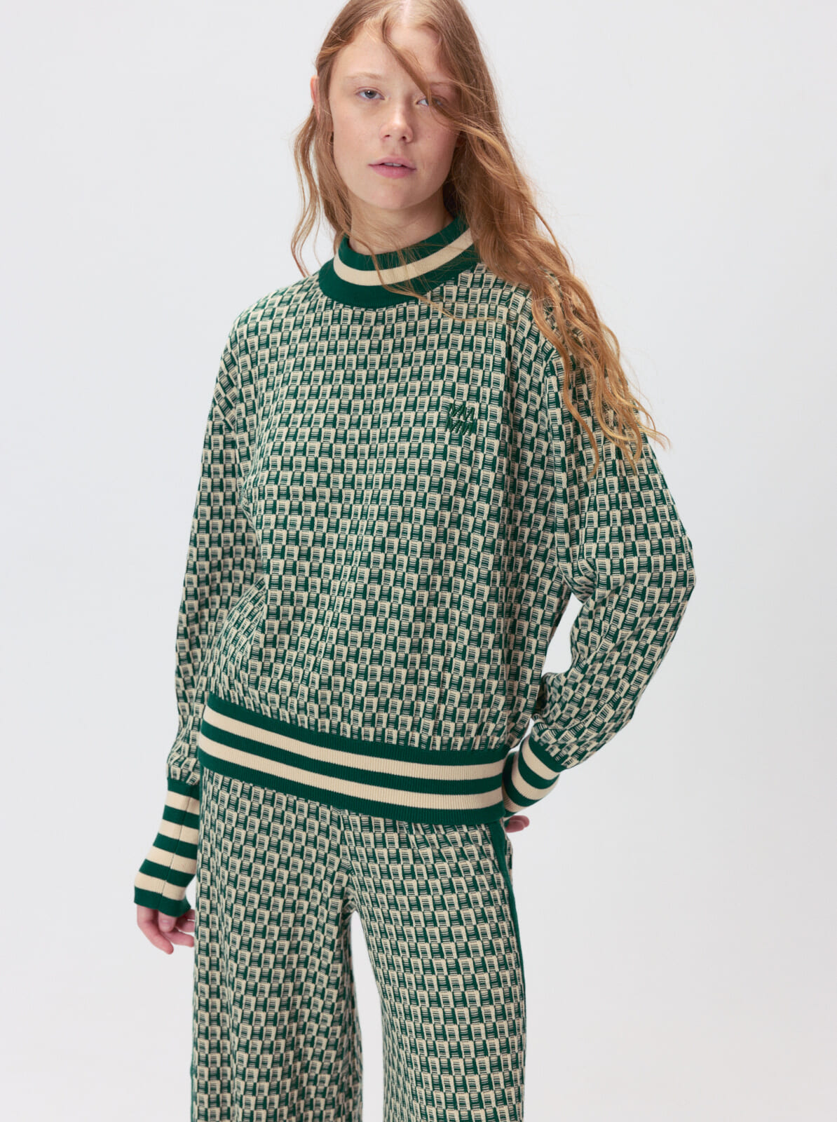 sweater tivo