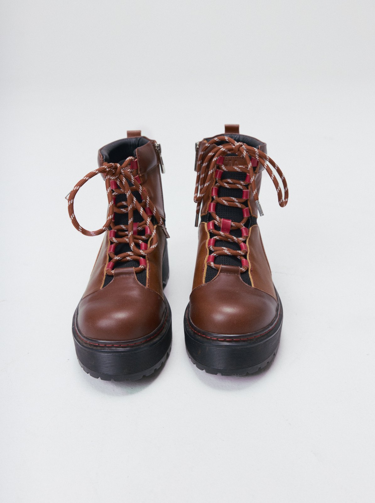 bota trekana