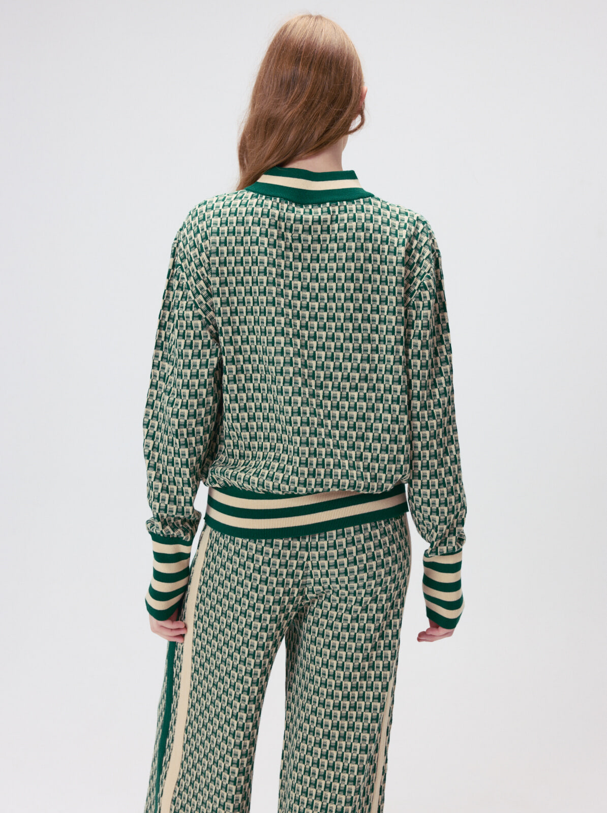 sweater tivo