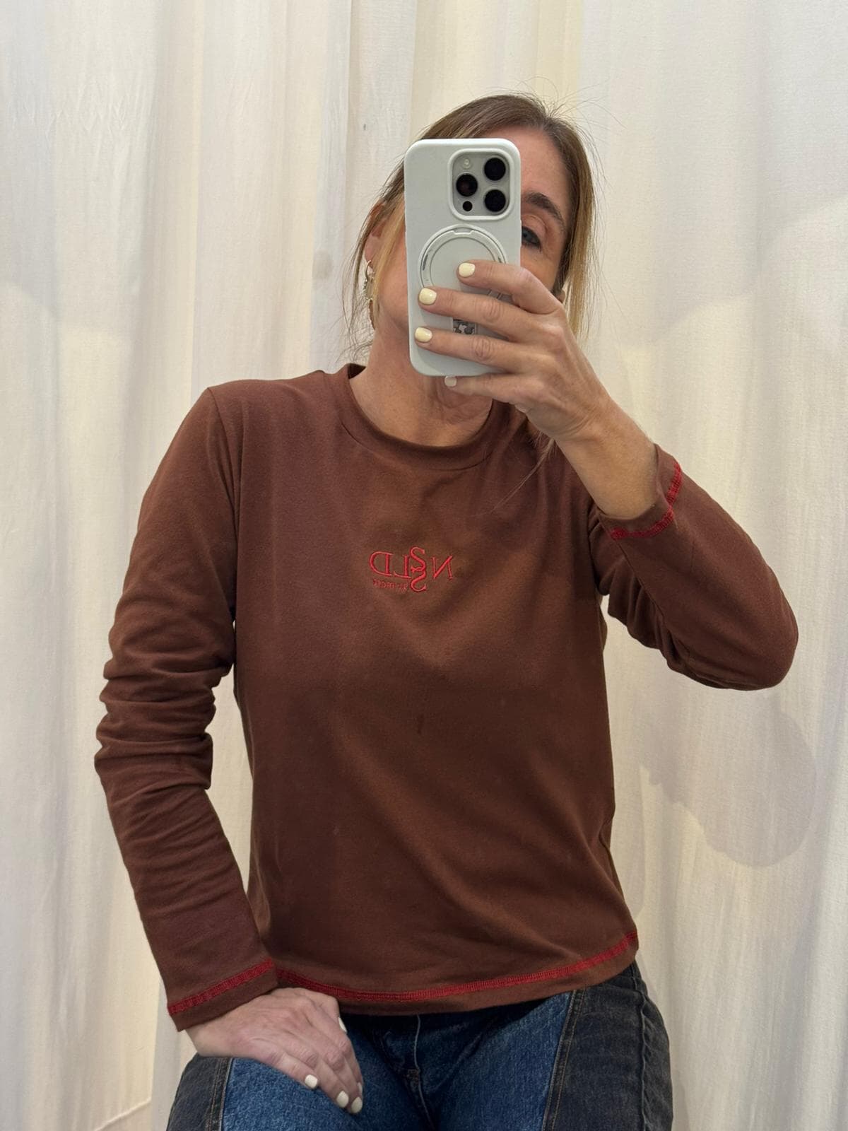 REMERA ÍCONO