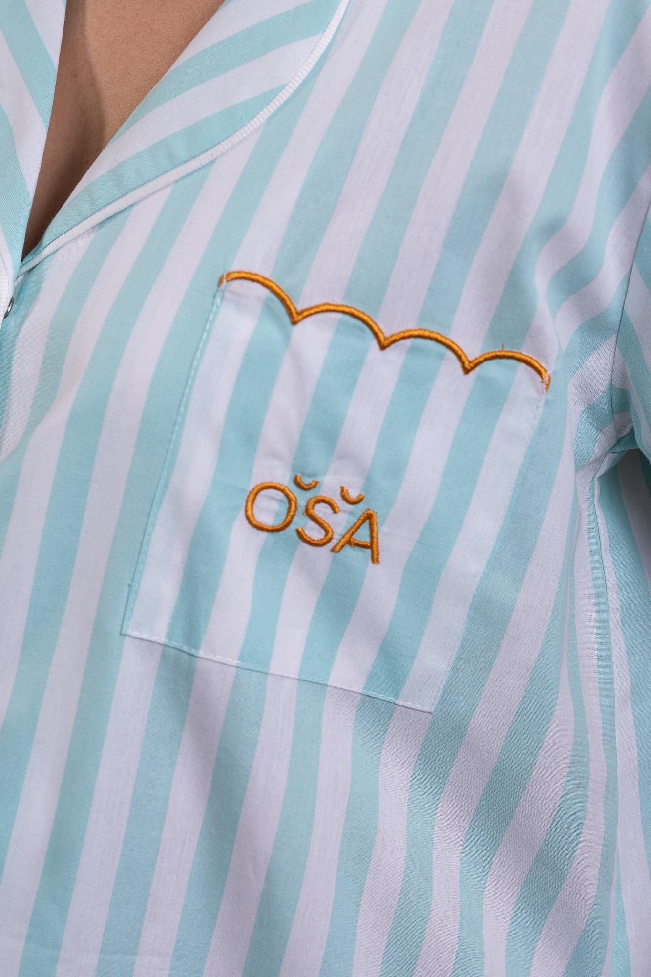 Camisón Apolo