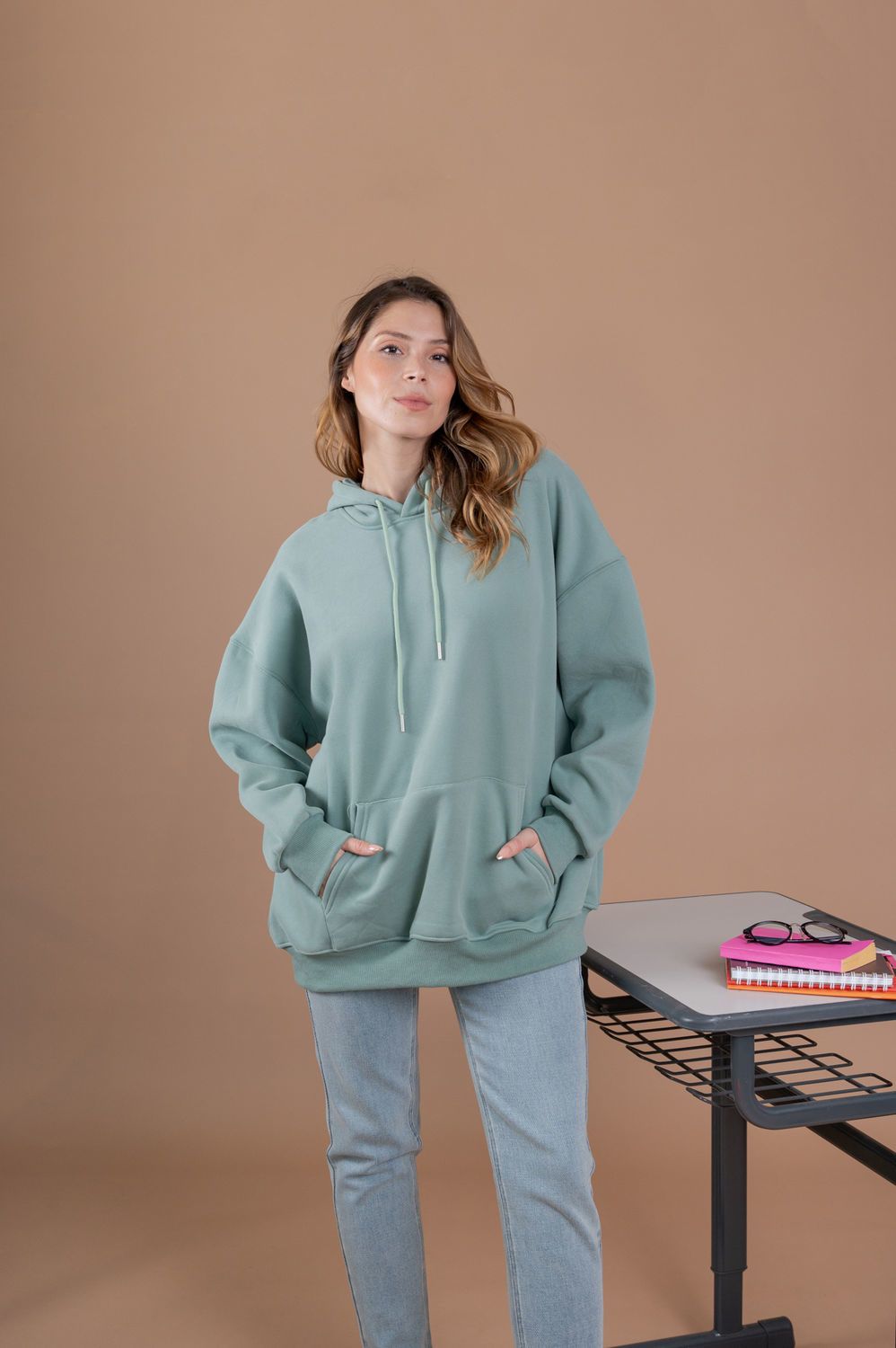 SWEATER UPSILON
