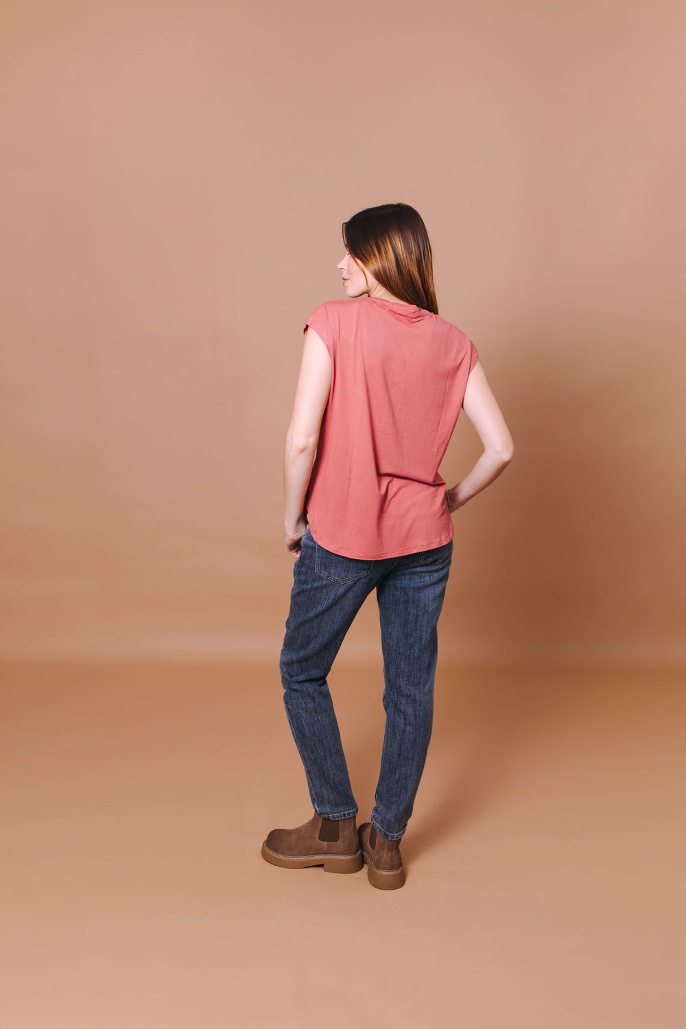 REMERA GRANADA