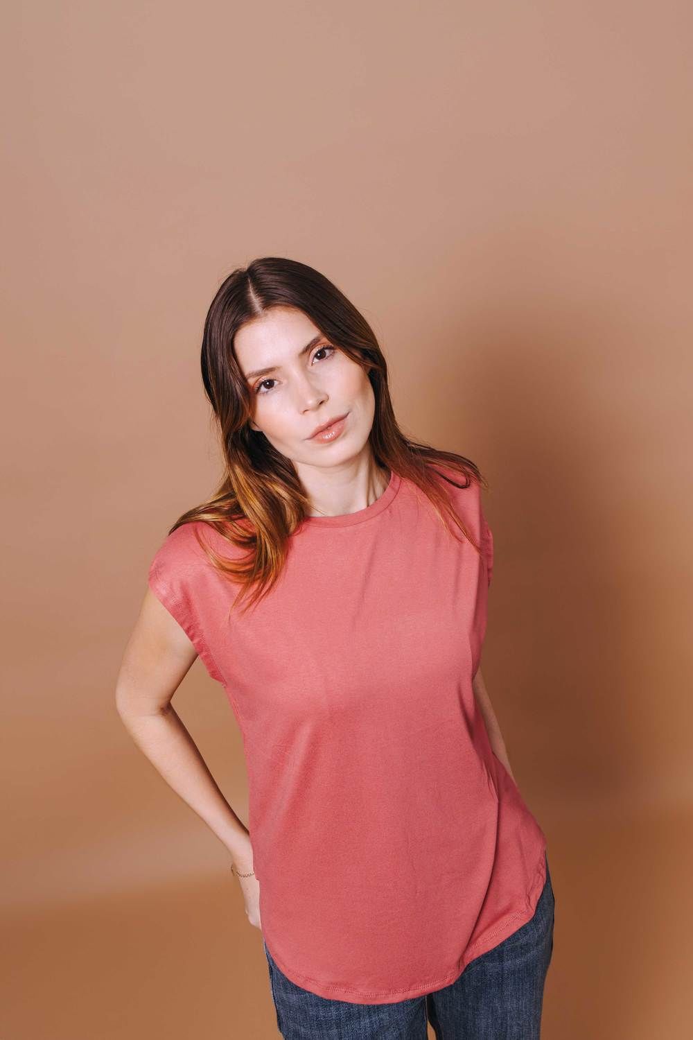 REMERA GRANADA
