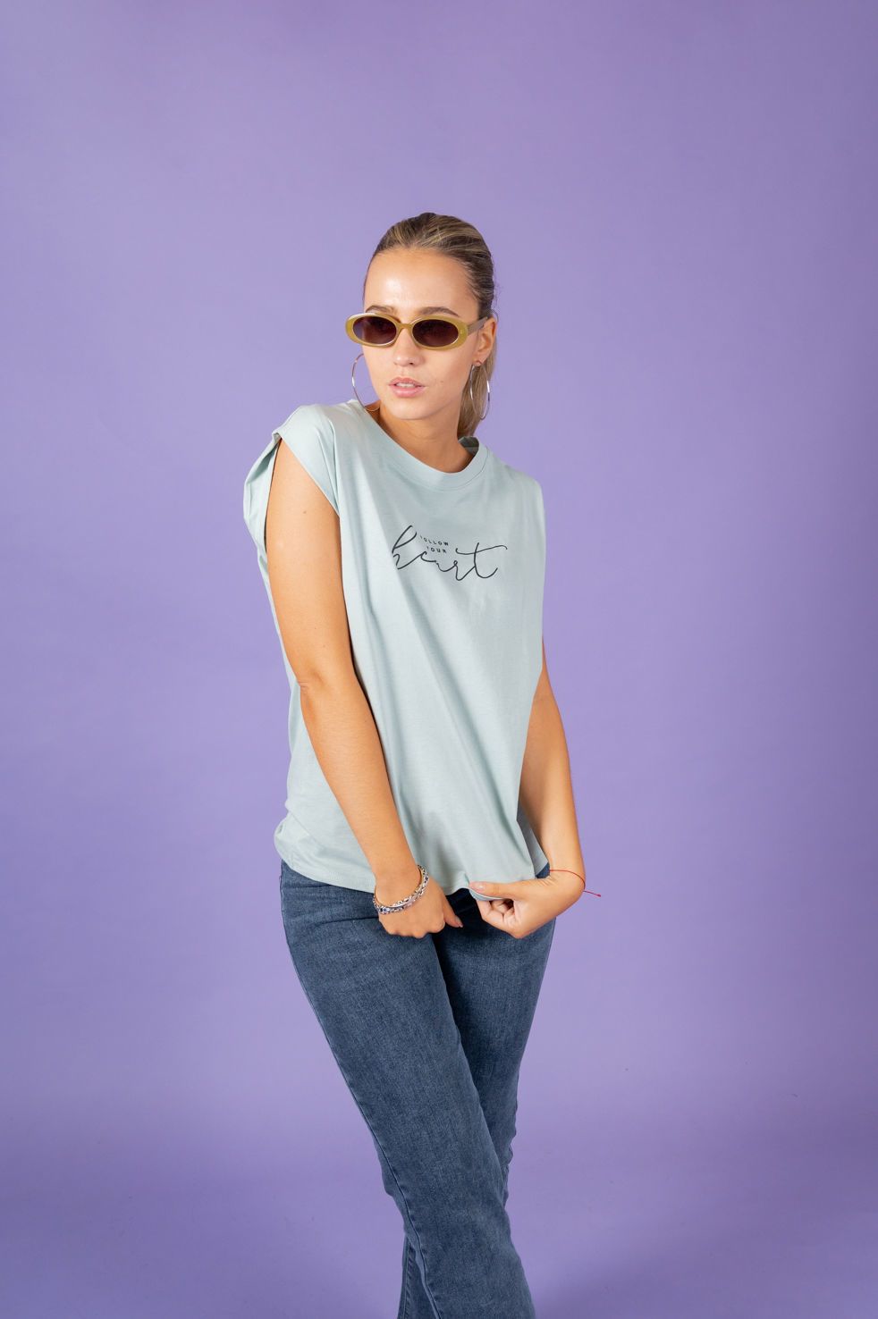 T-SHIRT ESTAMPA HEARD