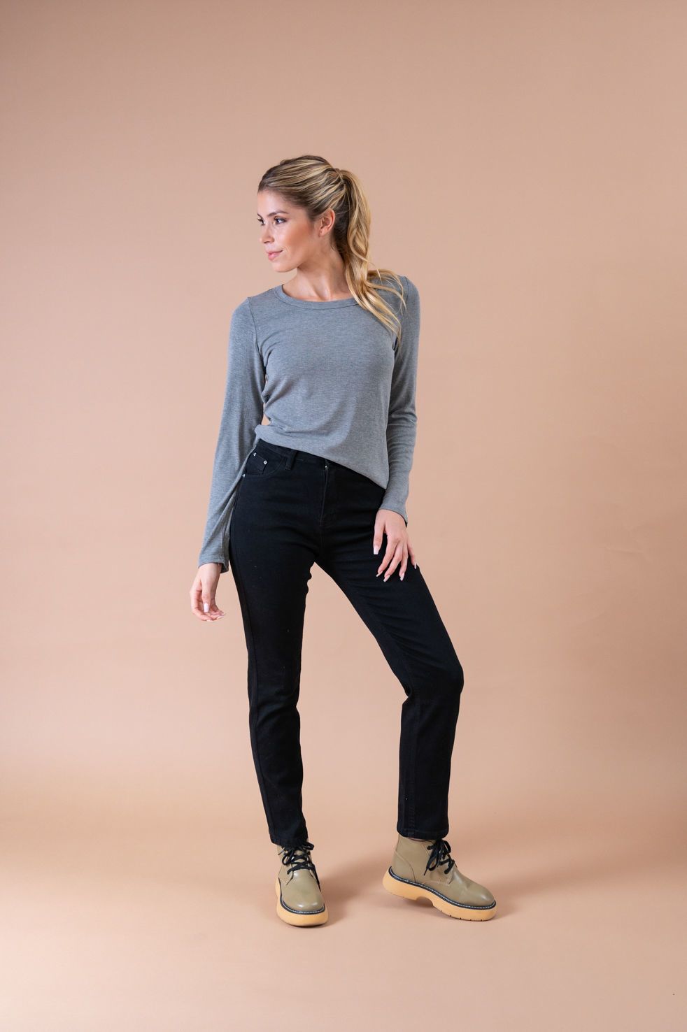 JEAN STUTTGART Negro L