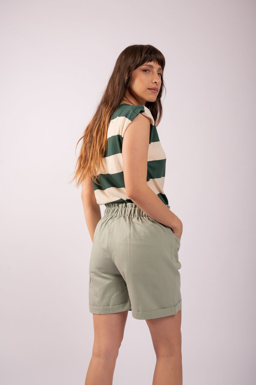 SHORT BRAVA