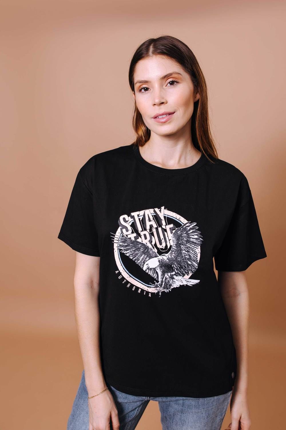 REMERA STRONGER