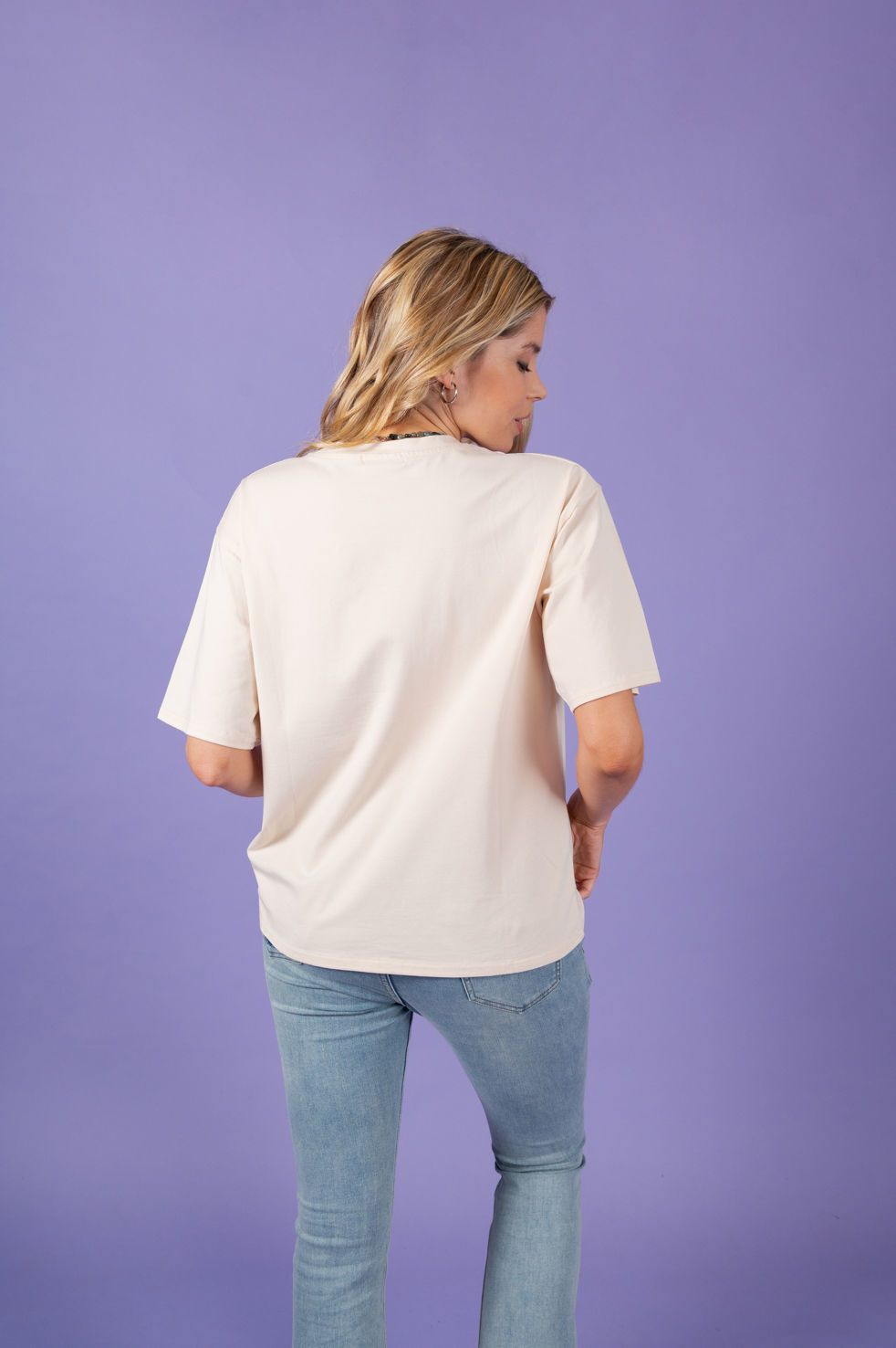 T-SHIRT ESTAMPA HOLD