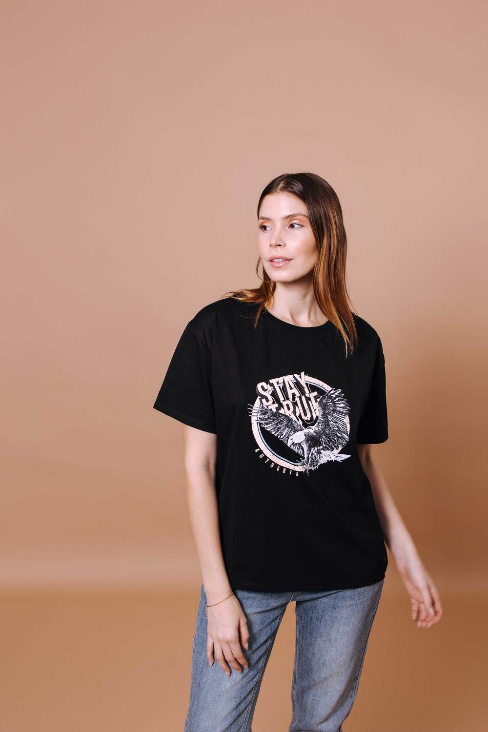 REMERA STRONGER
