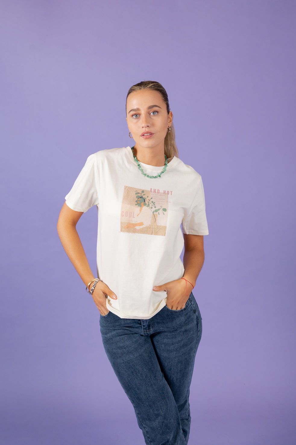 T-SHIRT ESTAMPA AND HOT