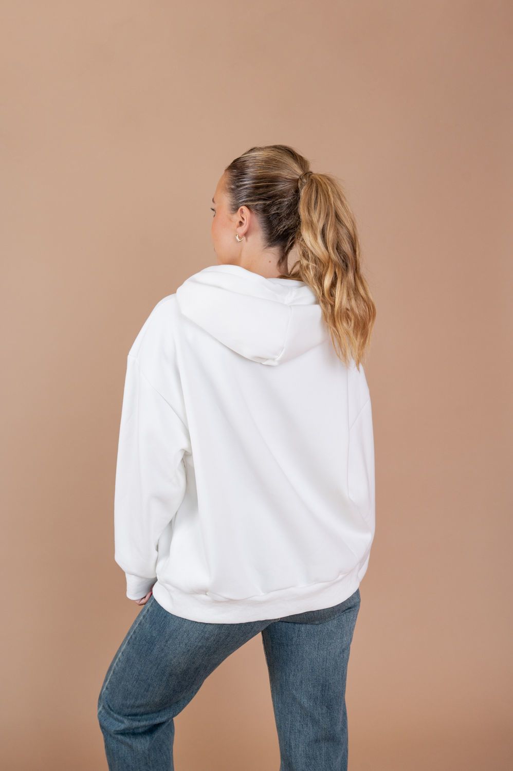 SWEATER STAR