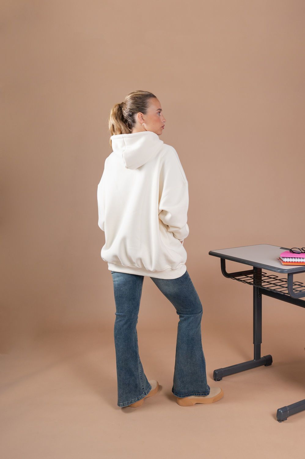 SWEATER UPSILON