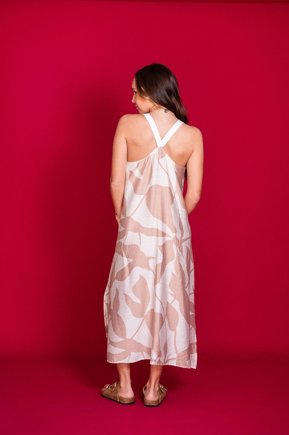 VESTIDO LASSO