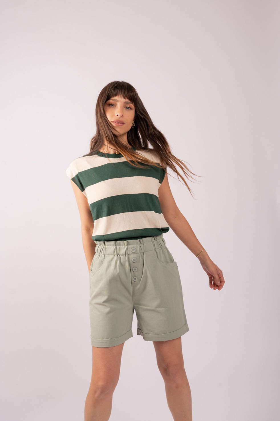 SHORT BRAVA