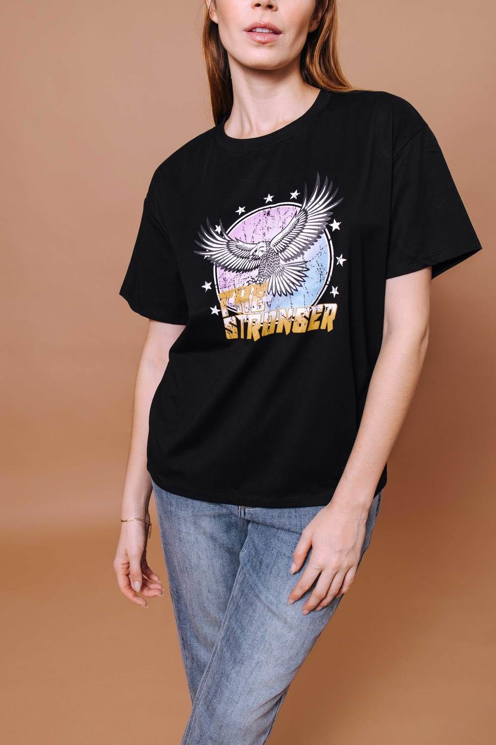 REMERA STRONGER