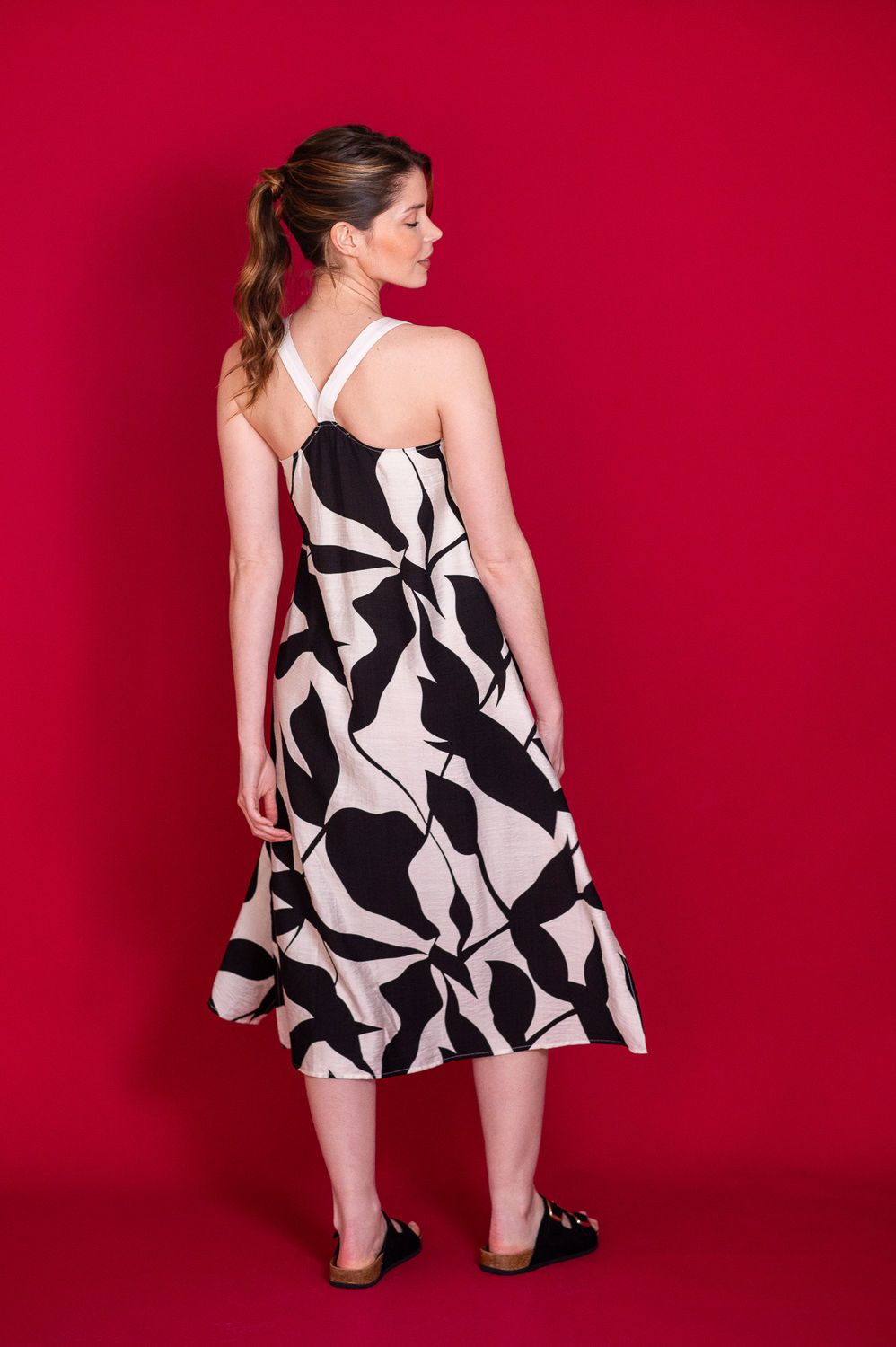 VESTIDO LASSO