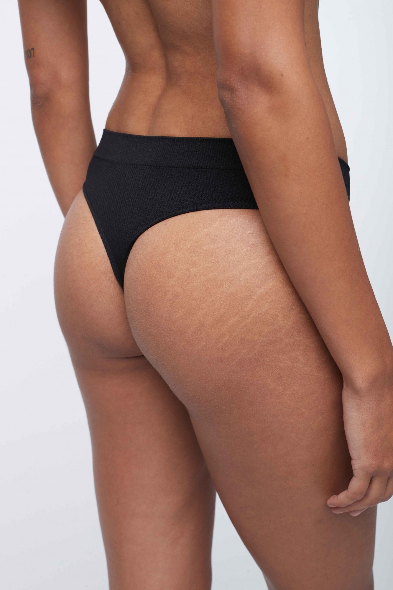 Colaless Rib