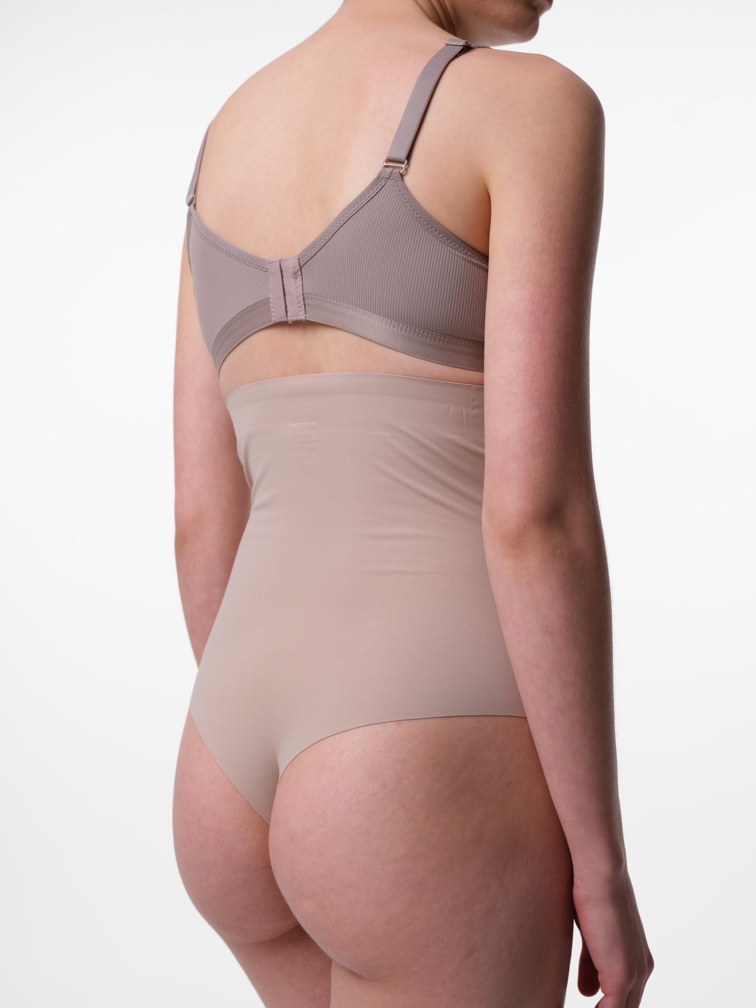 Colaless Slim Ruby