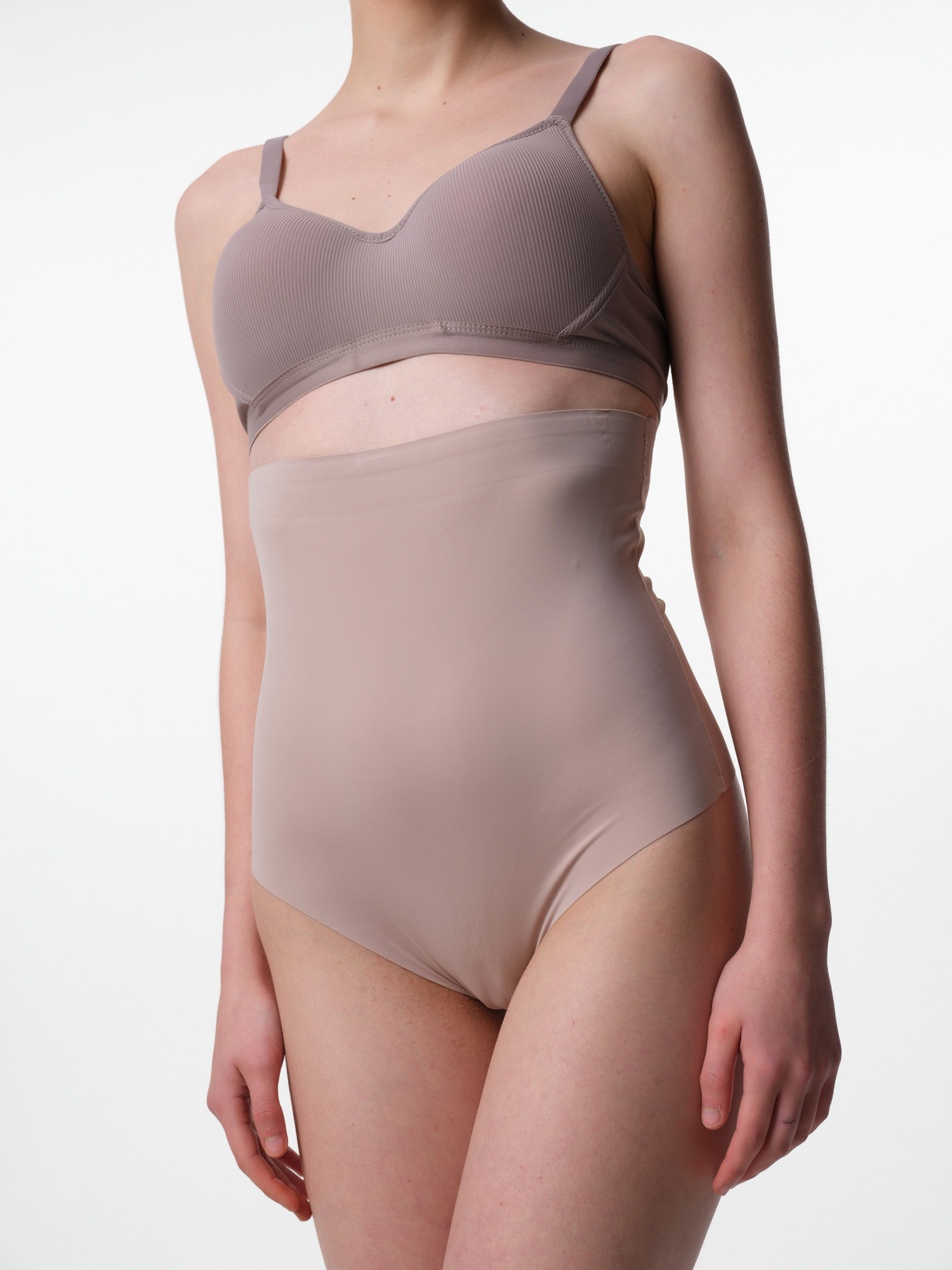 Colaless Slim Ruby