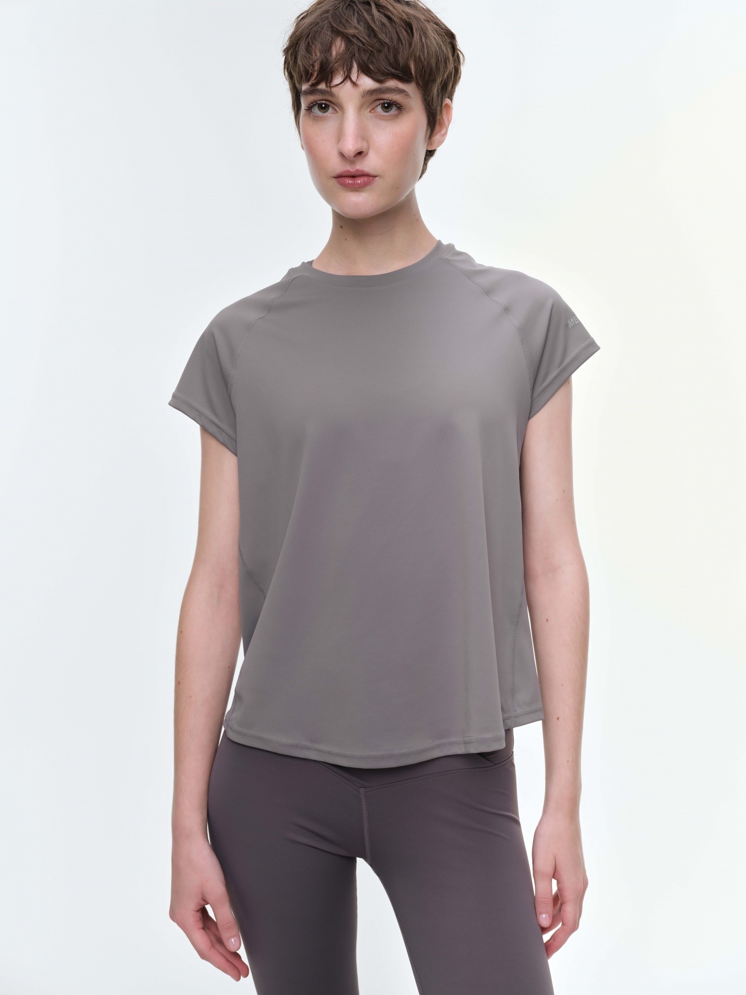 Remera Atenea