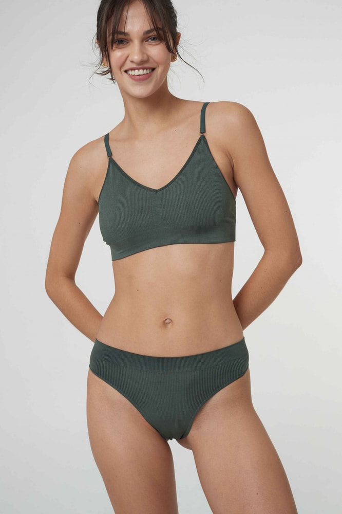Colaless Rib