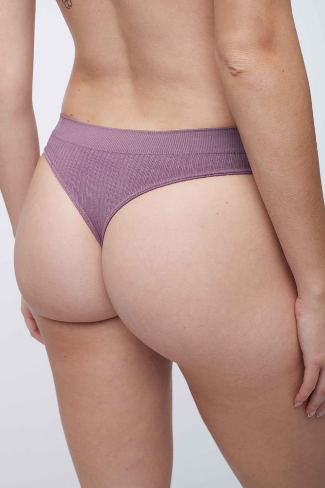 Colaless Canalé