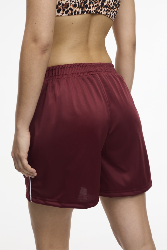 Short Lina